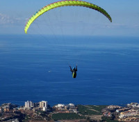 Marina fliegt zum Meer