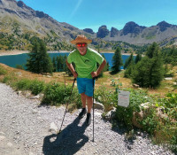 Gugi, beim Alternativprogramm auf Flugreisen, hier wandern und einkehren am Allos